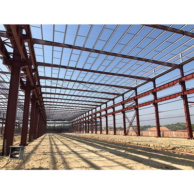 Construção de Armazéns Prefabricados de Estruturas de Aço Leve